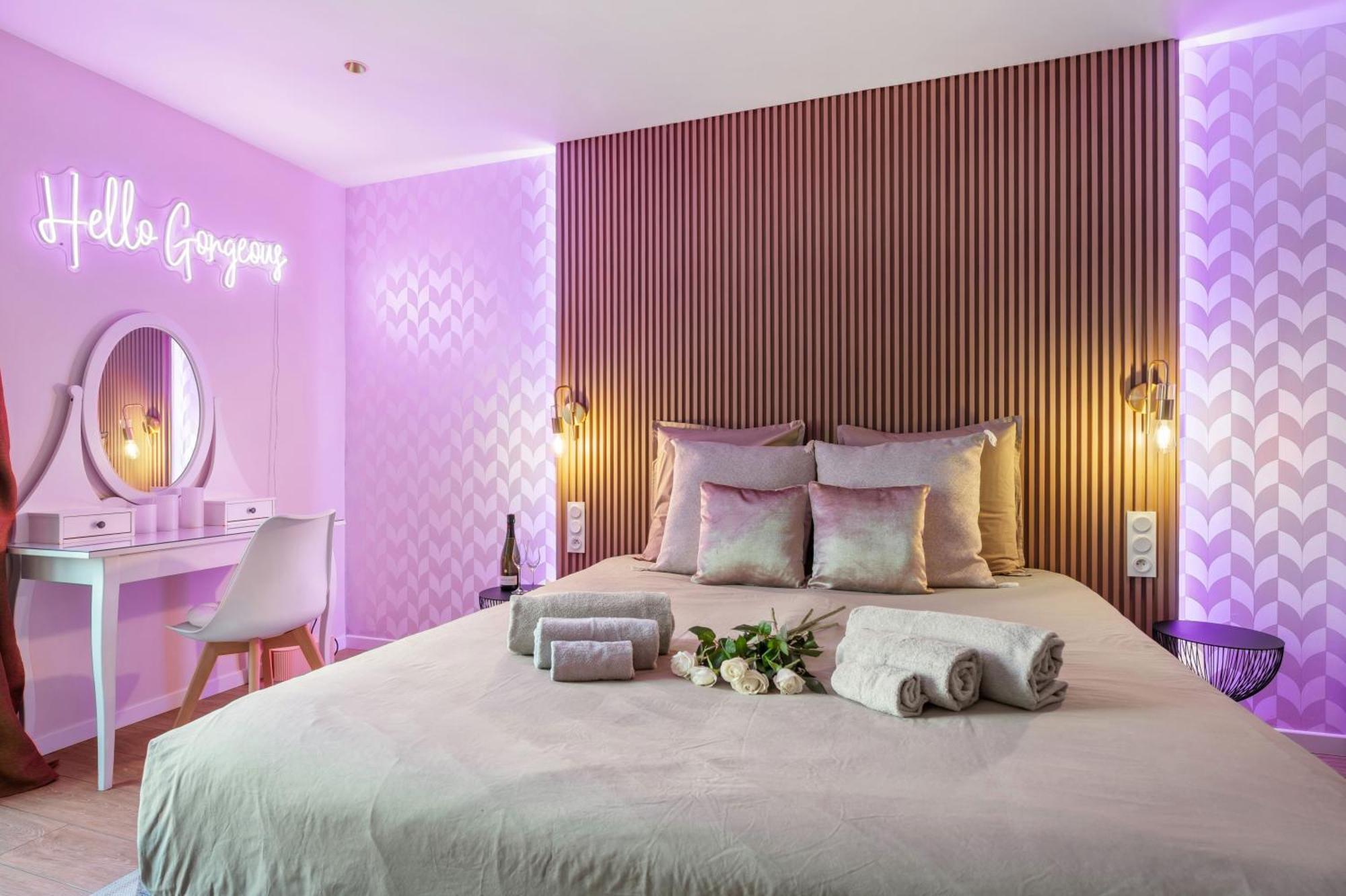 Nice Renting - Love Room Massena - Luxe Room - Jacuzzi - Terrace - King Bed - Ac ภายนอก รูปภาพ